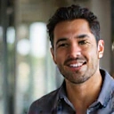 Retrato de Carlos Ruiz, cliente que mejoró su salud digestiva